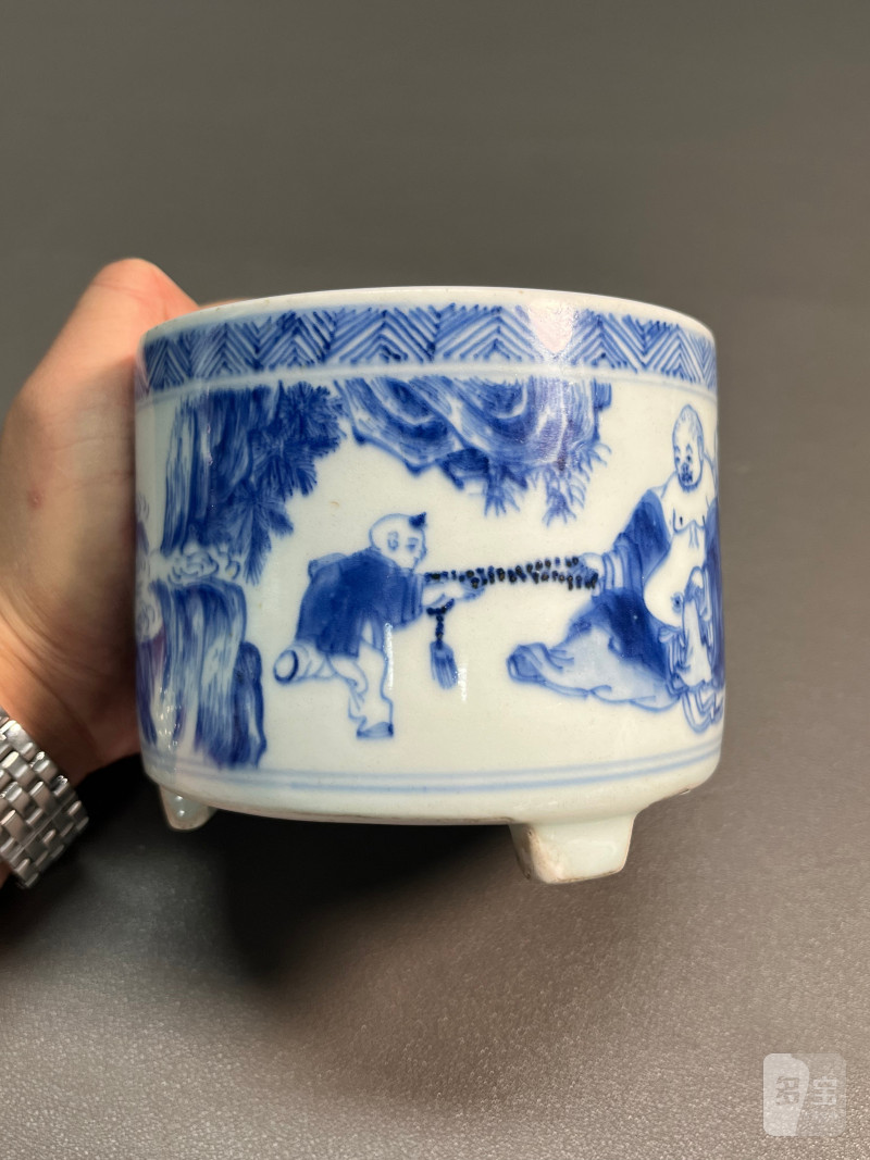 清顺治  青花“六子戏弥勒”图琴炉 - 图7